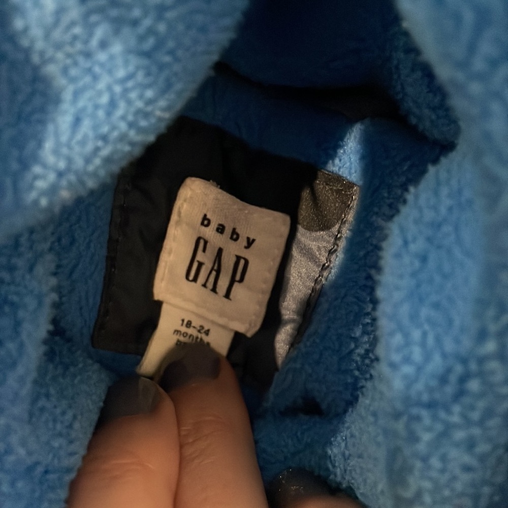 Snowsuit - Picture 3 of 4